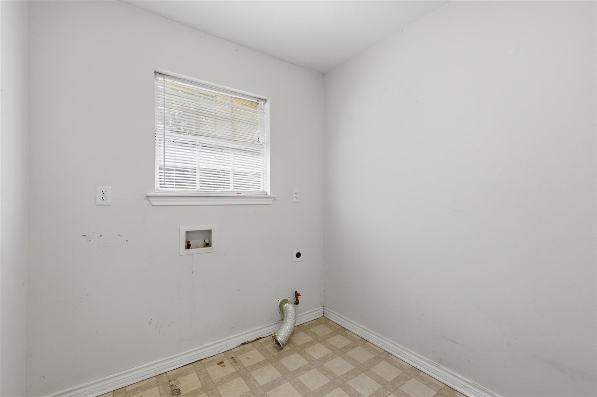 510 Private Road 4035