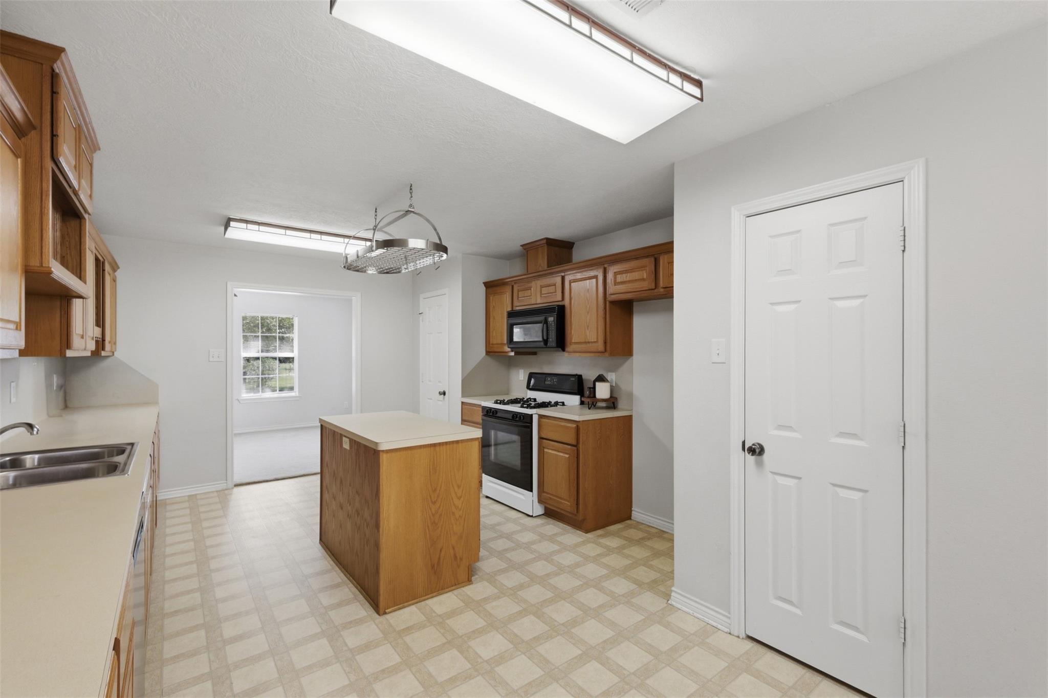 510 Private Road 4035