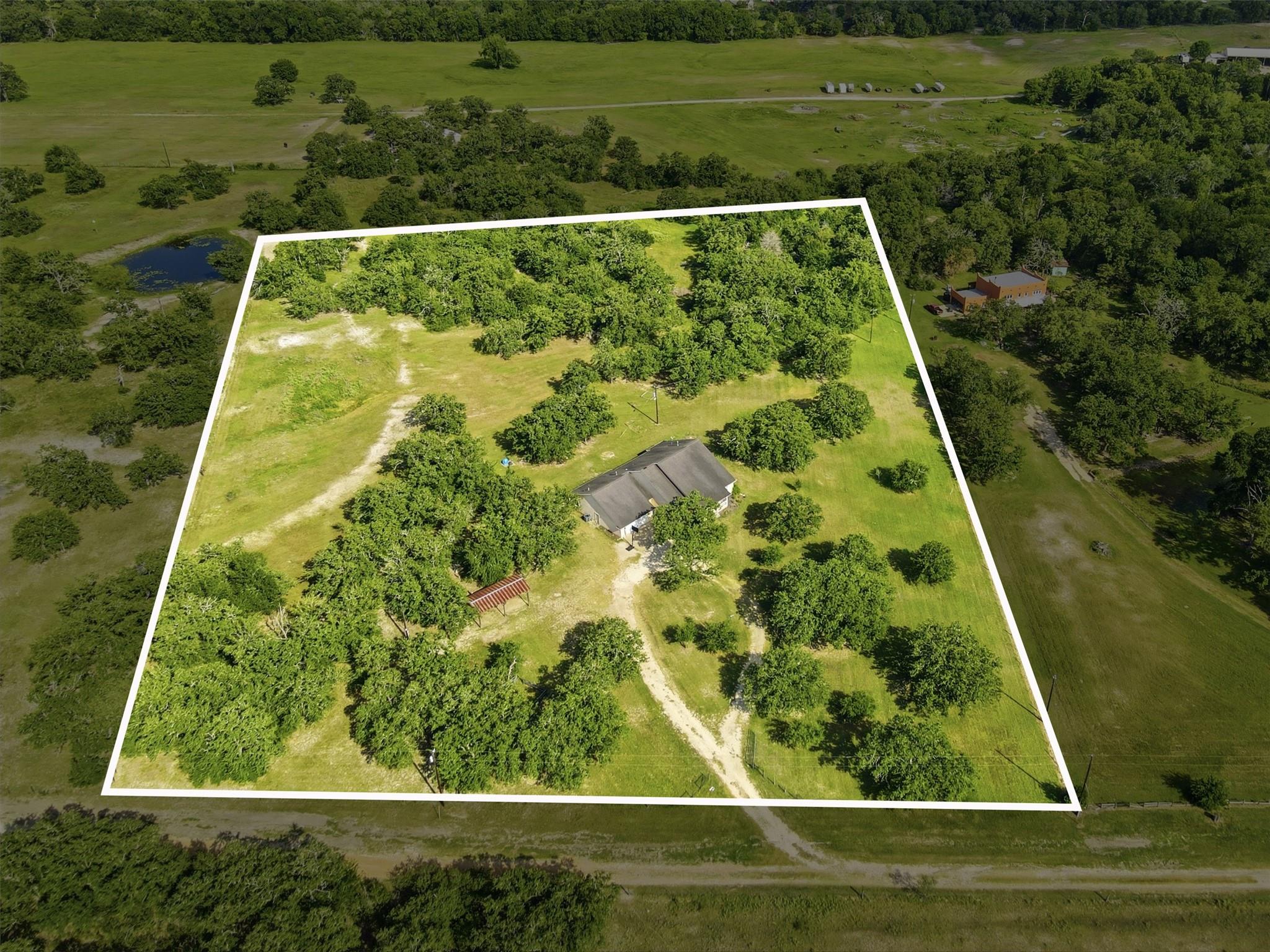 510 Private Road 4035