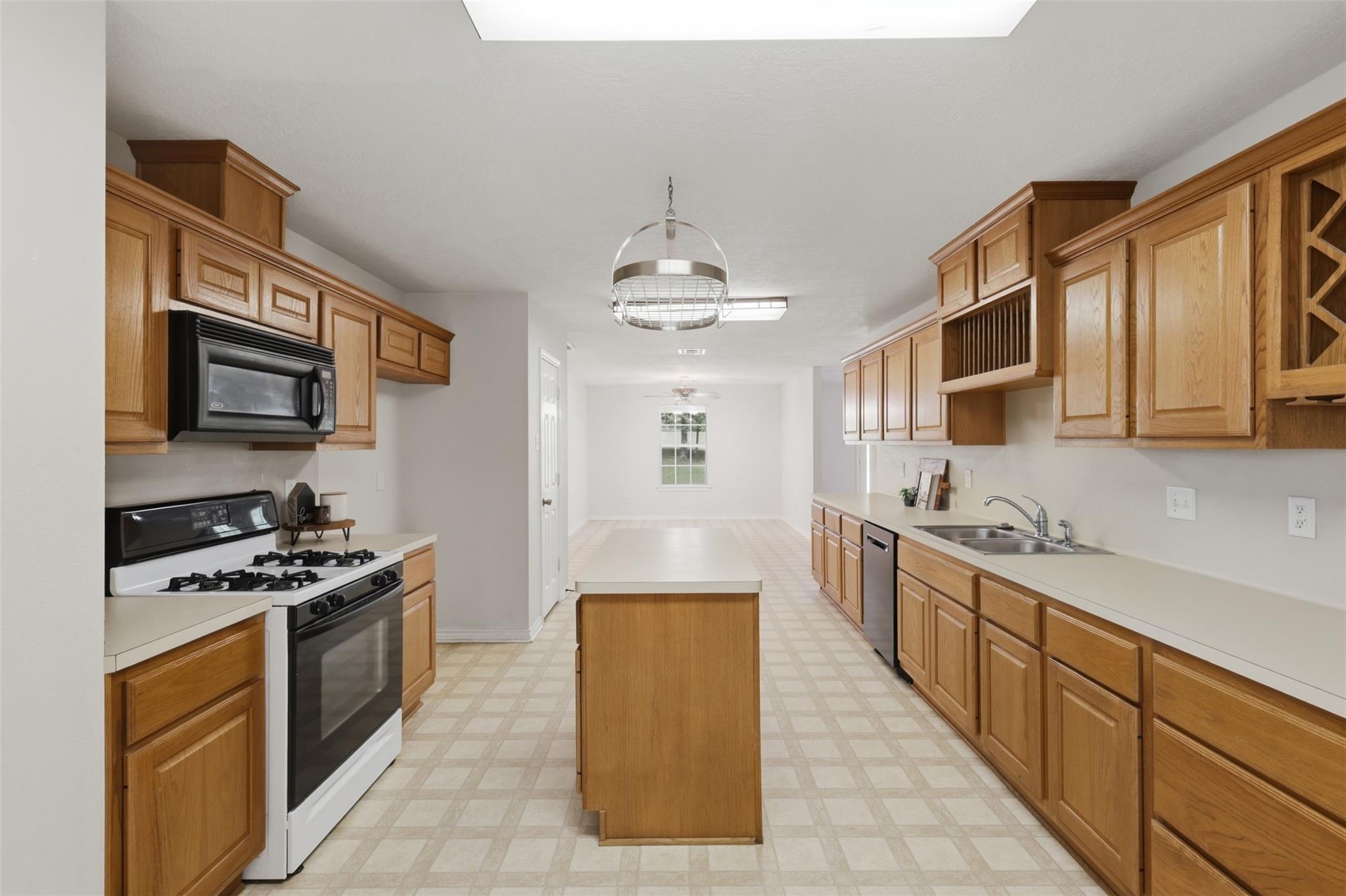510 Private Road 4035