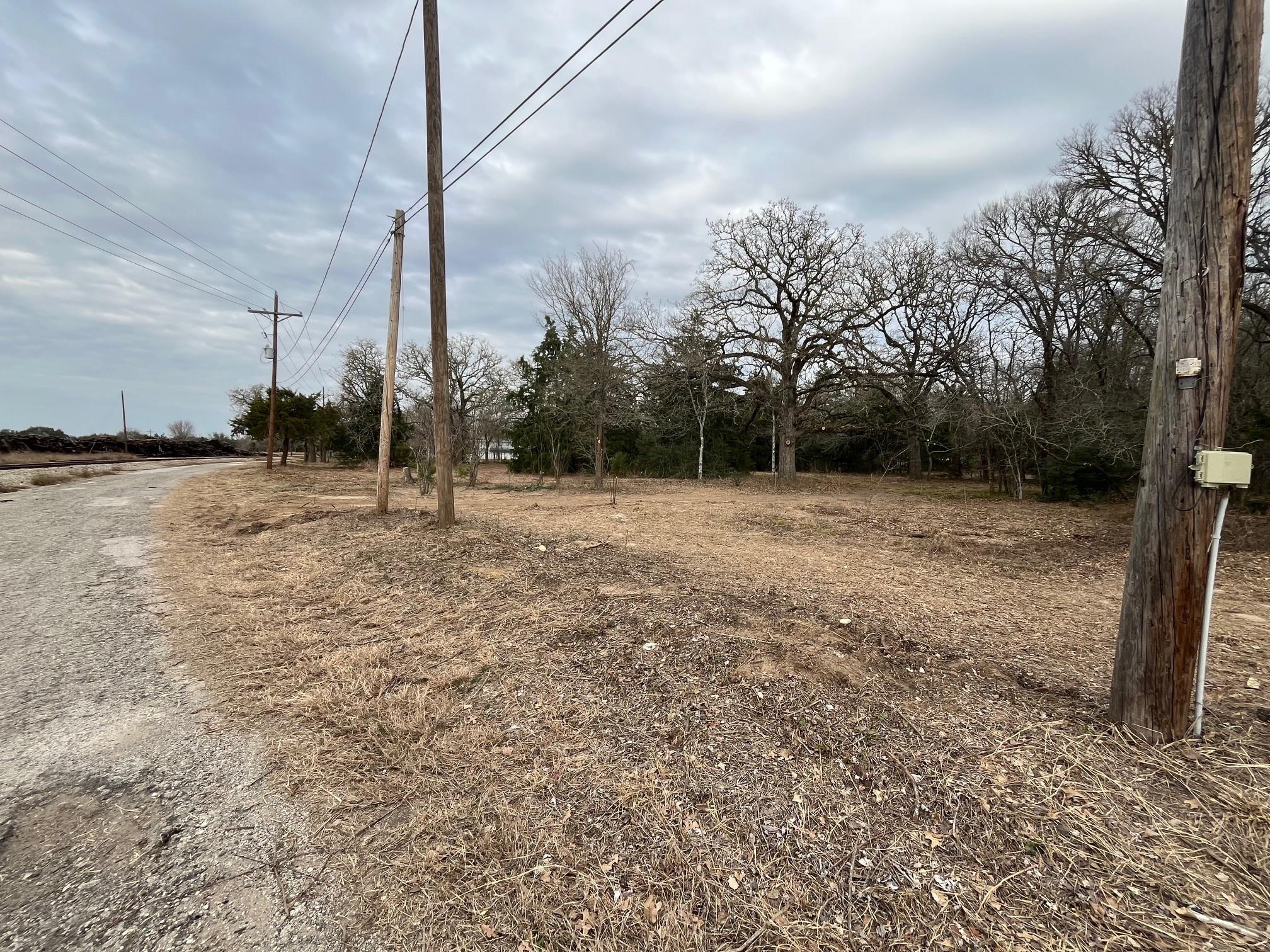 571 Railroad Road