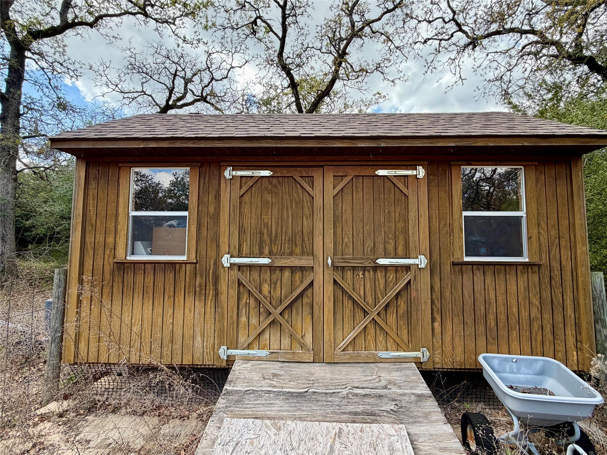 3950 Private Road 2015