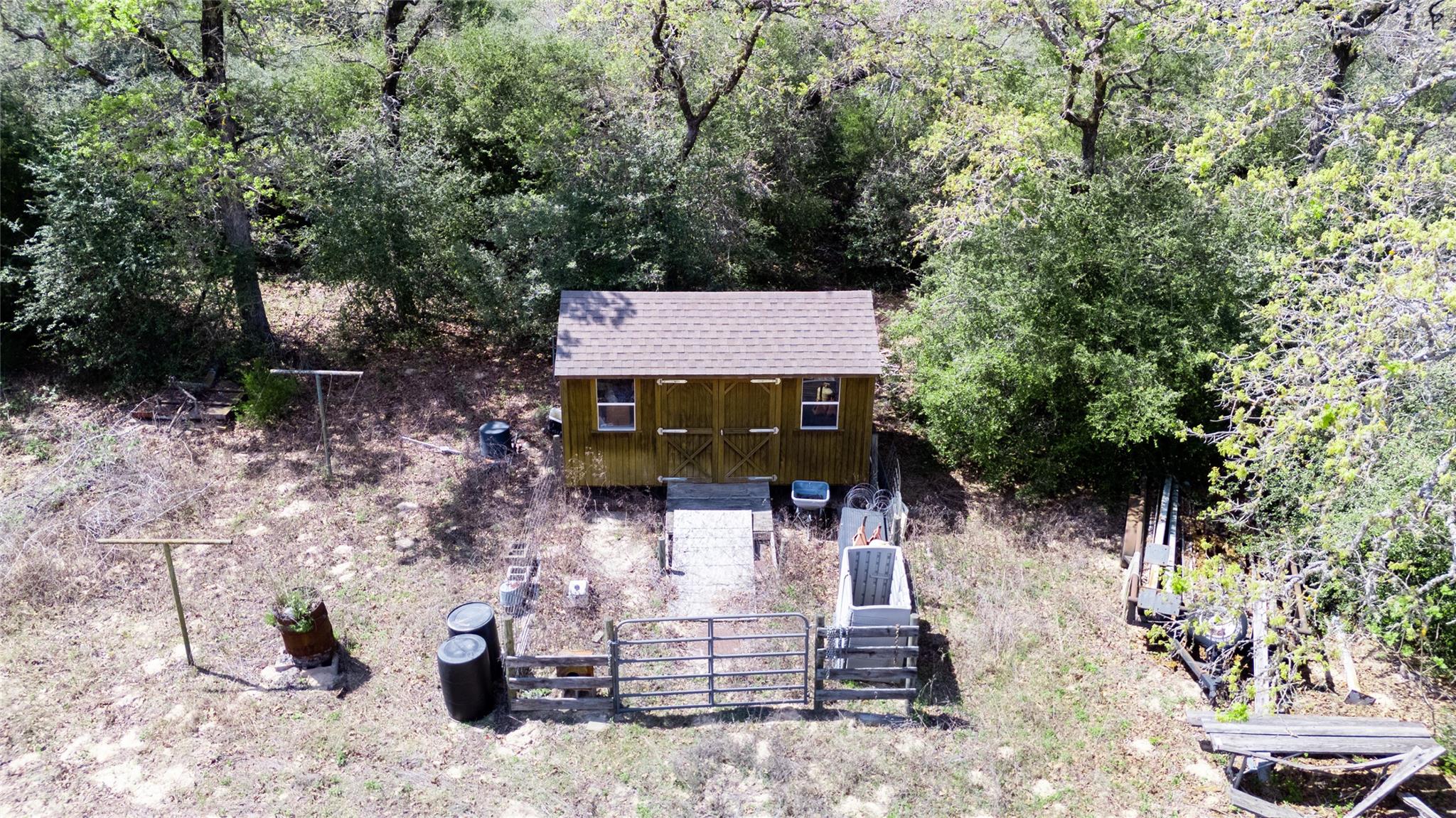 3950 Private Road 2015