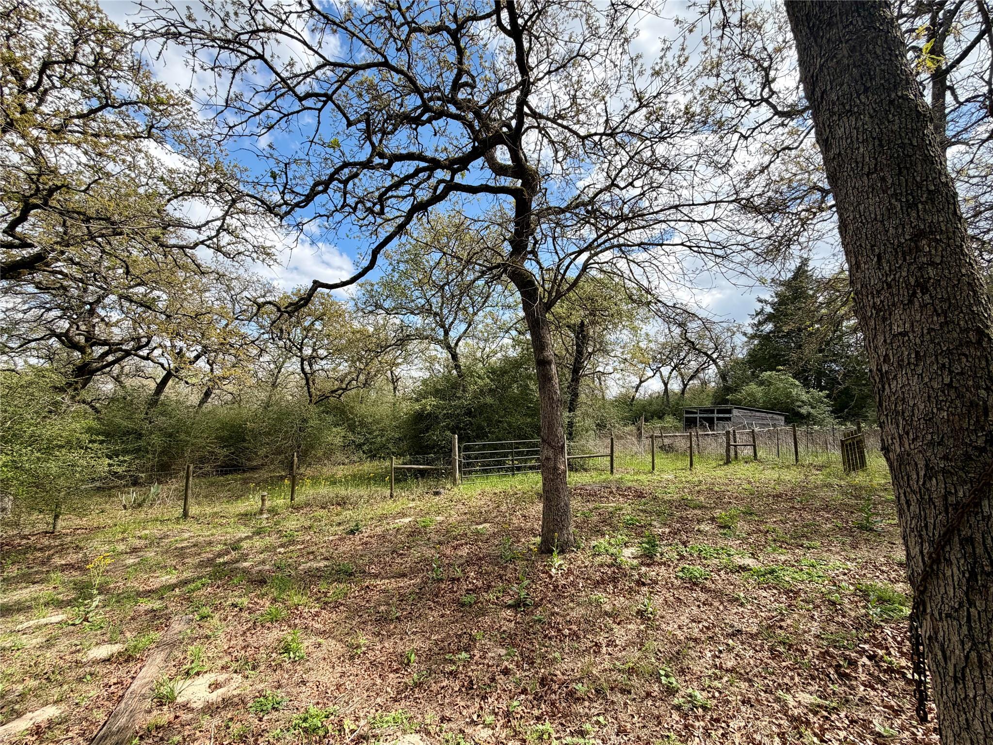 3950 Private Road 2015