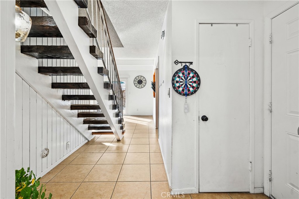 4424 E Sycamore Avenue