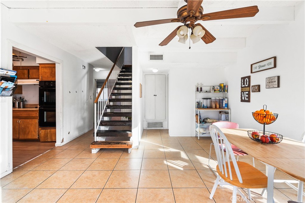 4424 E Sycamore Avenue