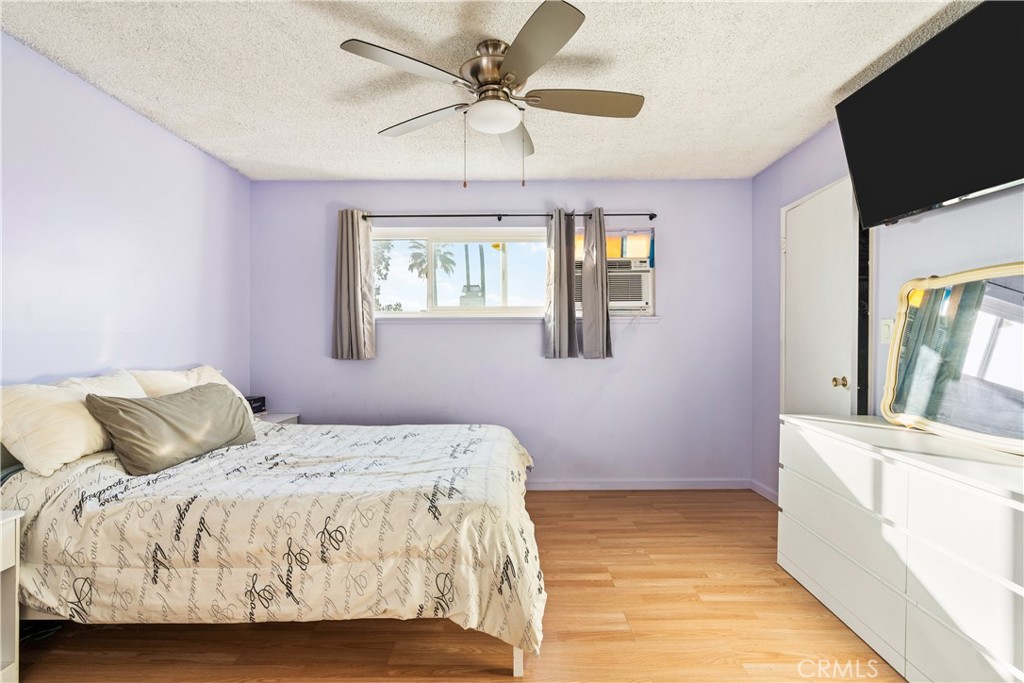 4424 E Sycamore Avenue