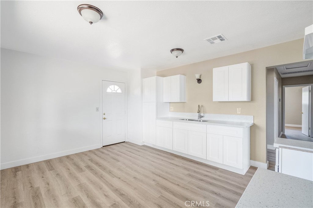 49610 Paradise Avenue