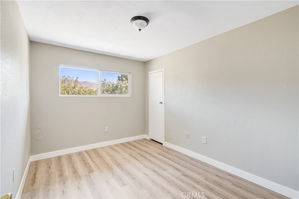 49610 Paradise Avenue