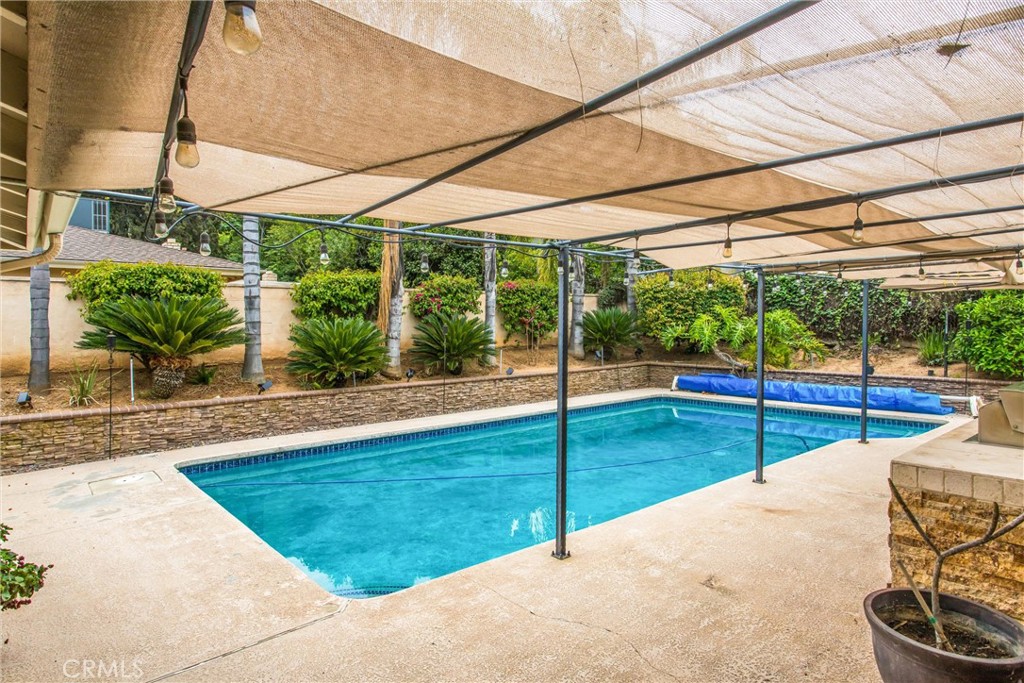 1060 S San Mateo Street