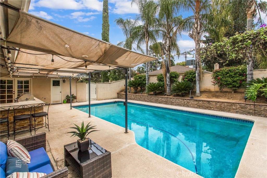 1060 S San Mateo Street