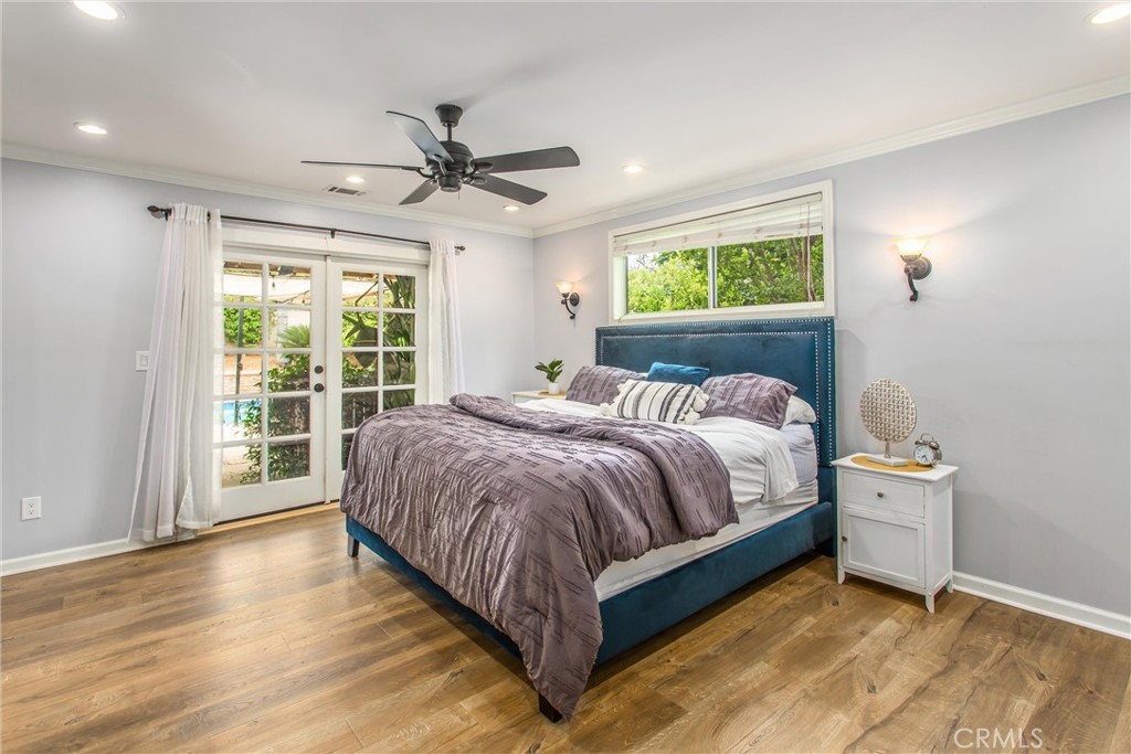 1060 S San Mateo Street