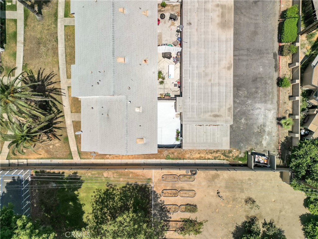 349 N Eucalyptus Avenue 25