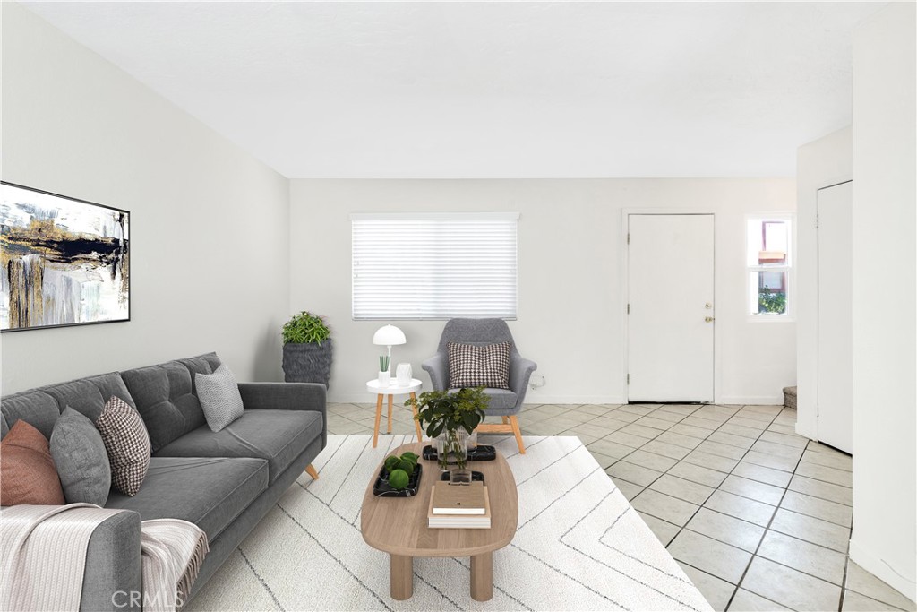 349 N Eucalyptus Avenue 25