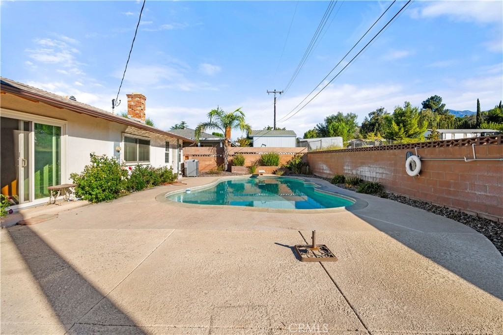 12855 Lantana Avenue