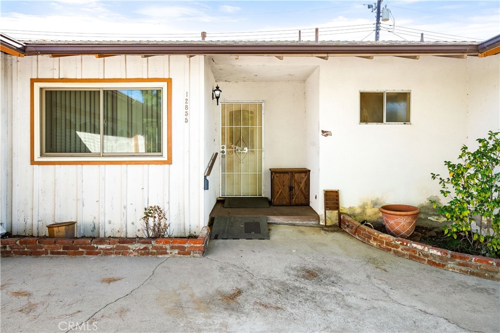 12855 Lantana Avenue