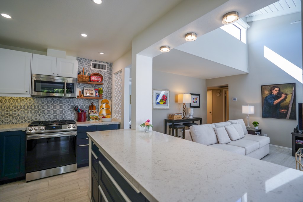 1150 E Palm Canyon Drive 82