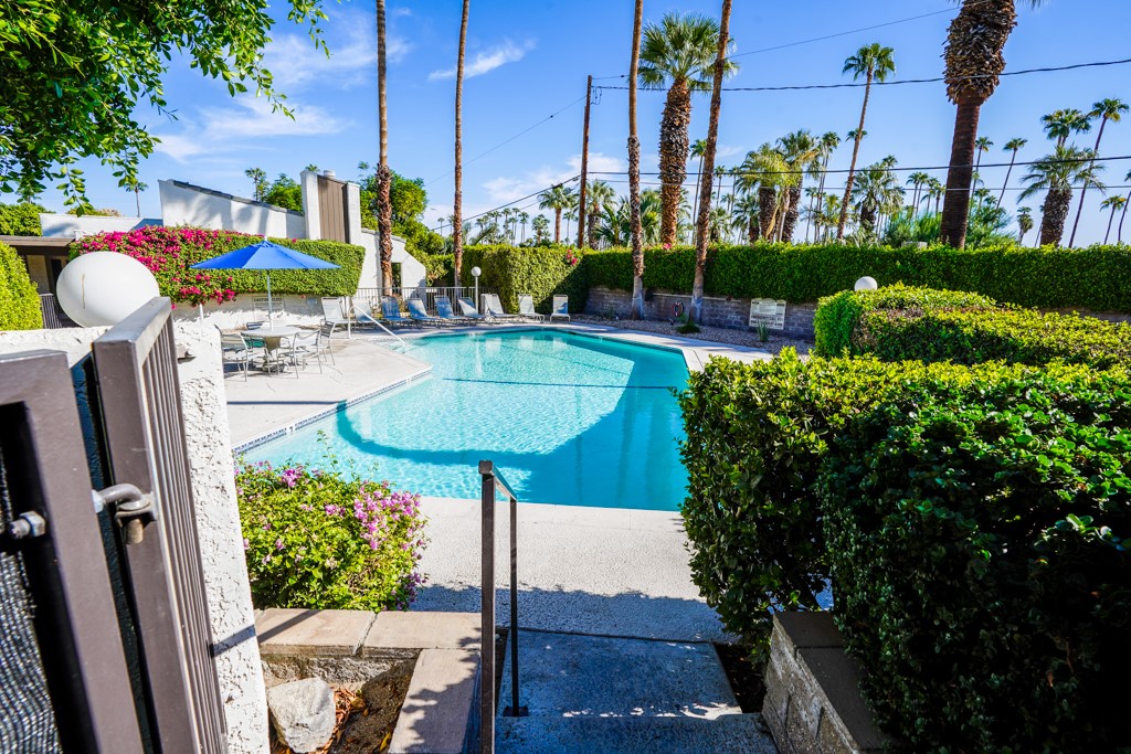 1150 E Palm Canyon Drive 82