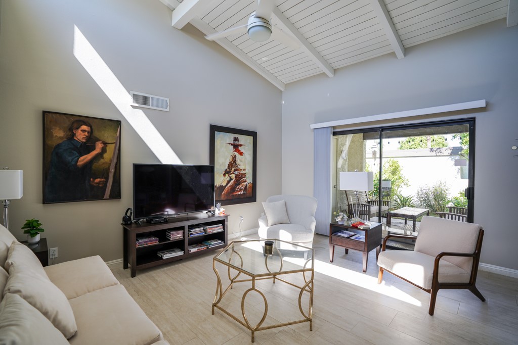 1150 E Palm Canyon Drive 82