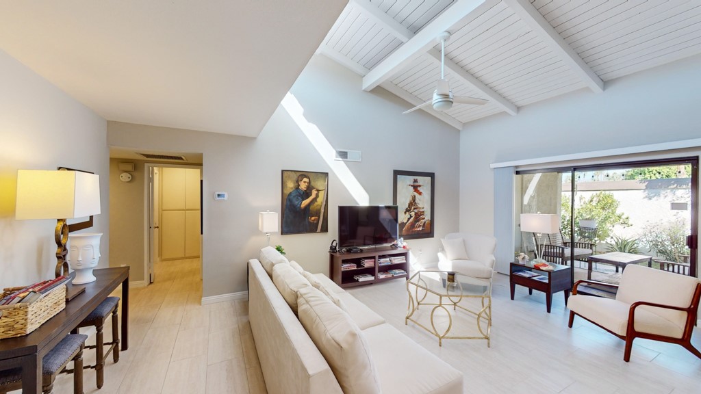 1150 E Palm Canyon Drive 82