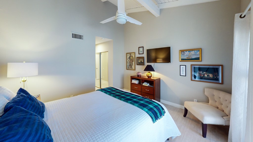 1150 E Palm Canyon Drive 82