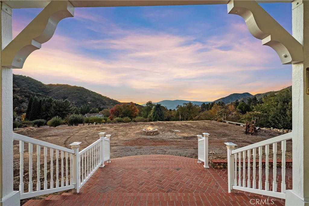 39327 Oak Glen Road