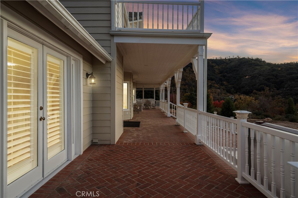 39327 Oak Glen Road