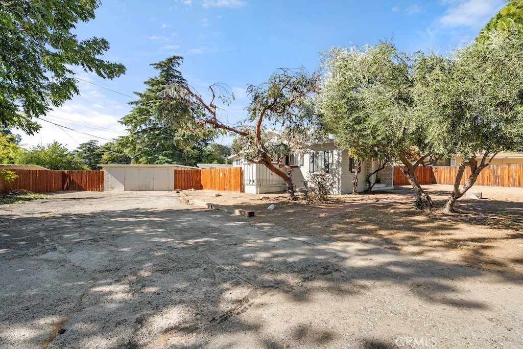 239 W Wilson Street