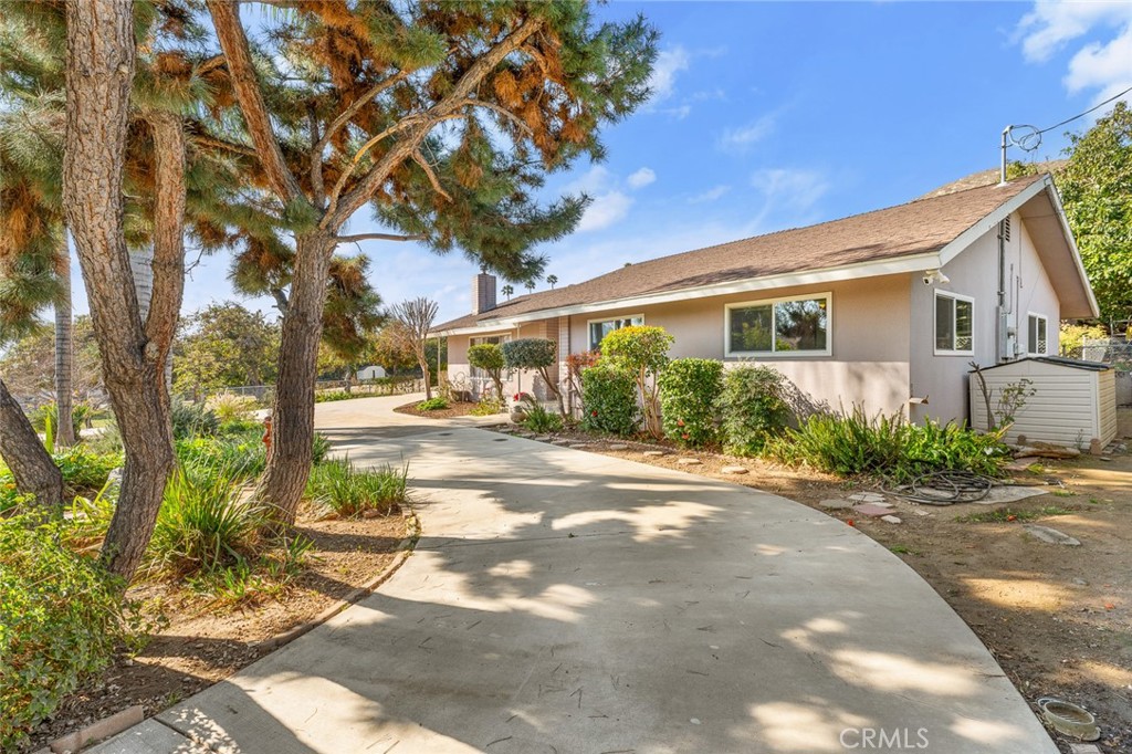 12232 Rosedale Avenue