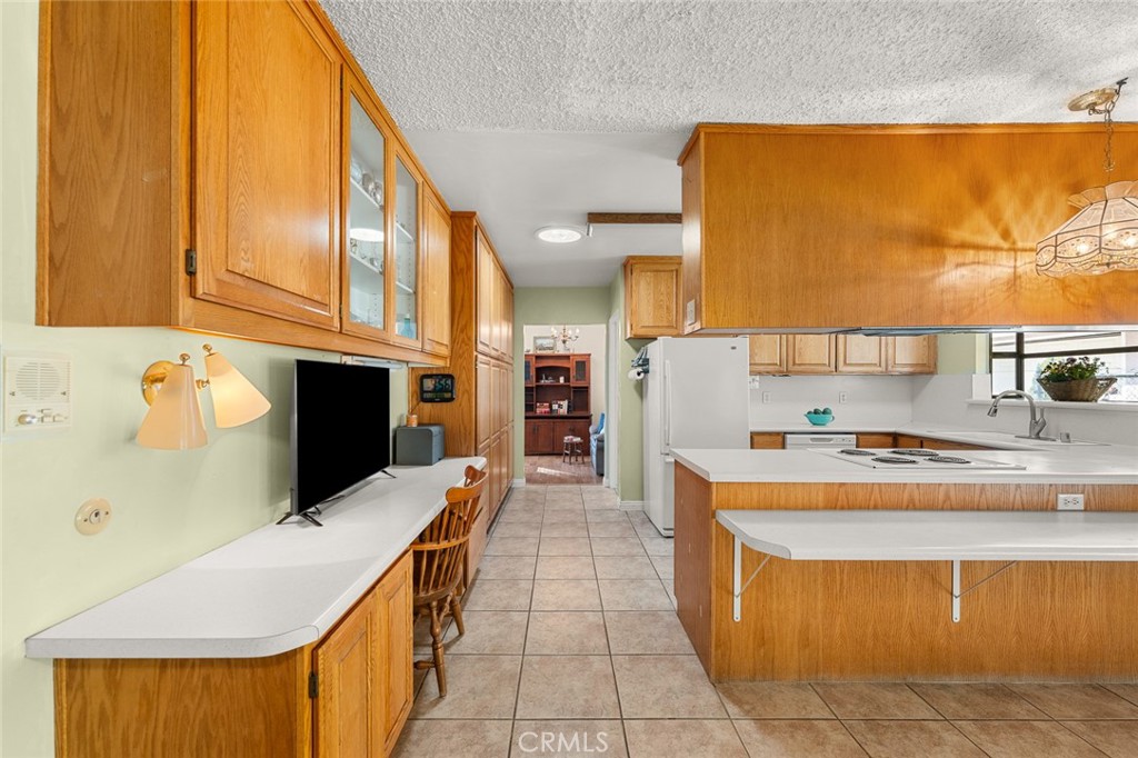 12232 Rosedale Avenue