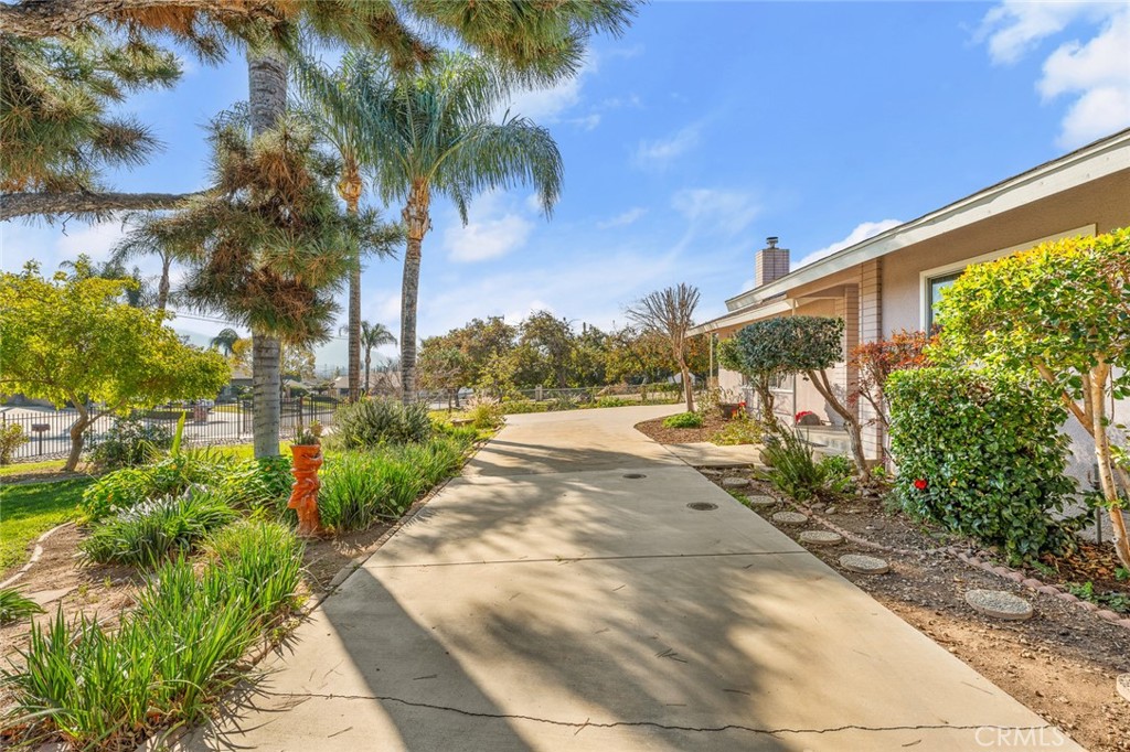 12232 Rosedale Avenue