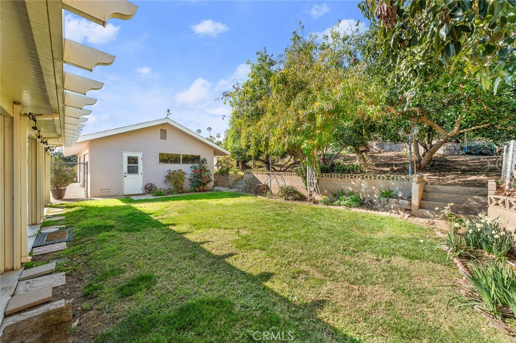 12232 Rosedale Avenue