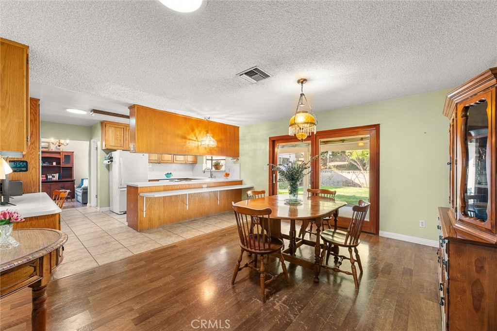 12232 Rosedale Avenue