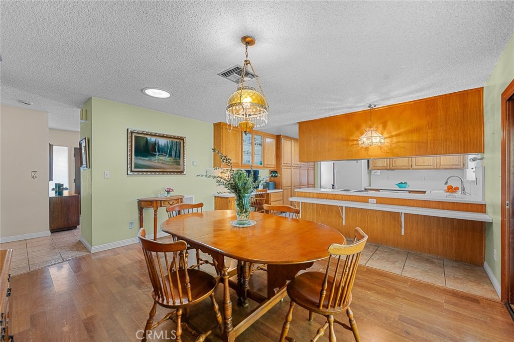 12232 Rosedale Avenue