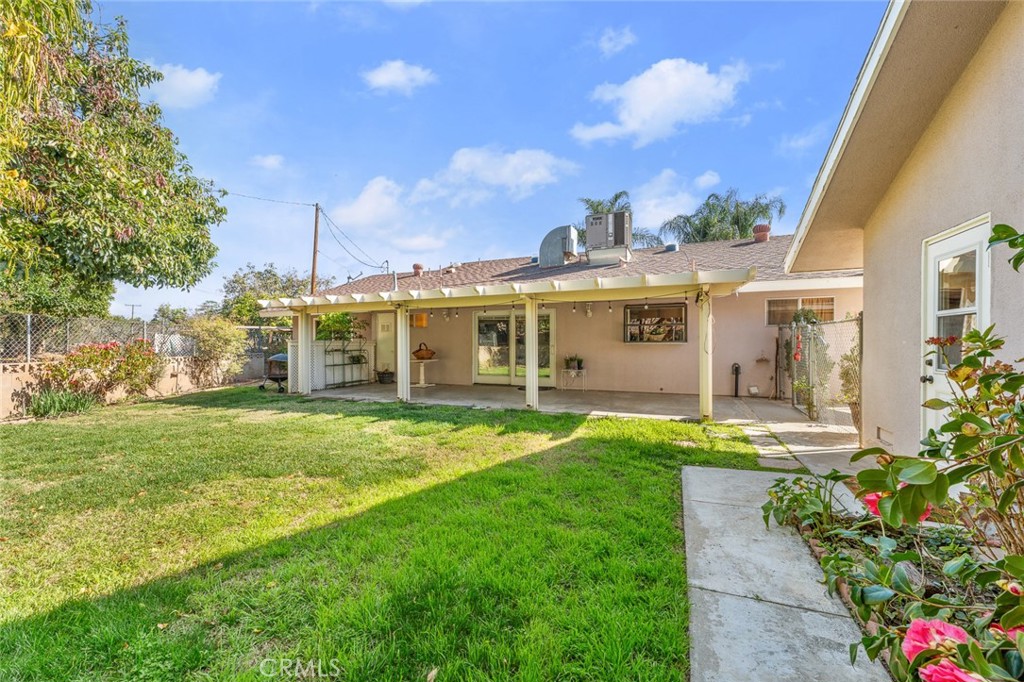 12232 Rosedale Avenue