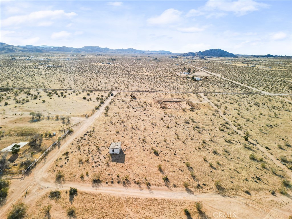 56125 Valley View Road