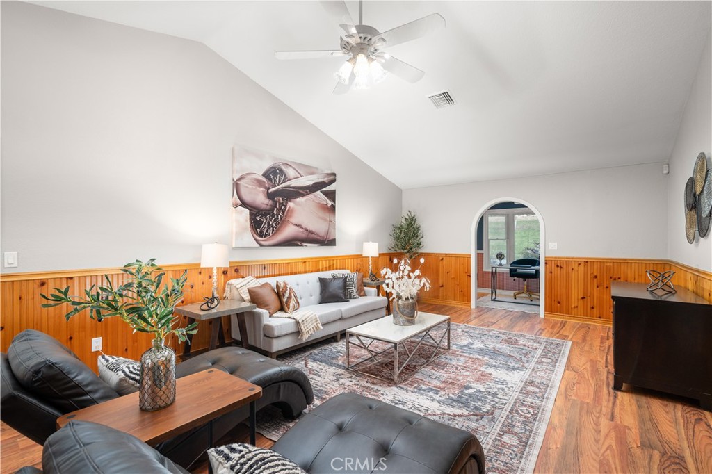 39327 Oak Glen Road