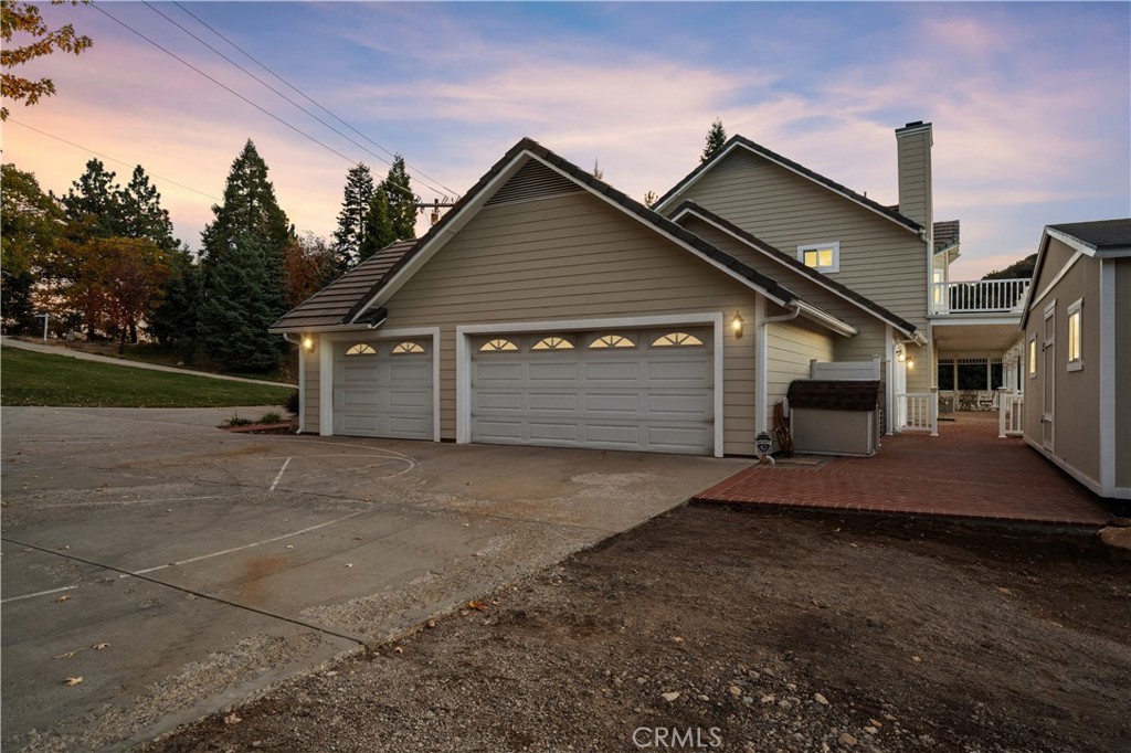 39327 Oak Glen Road