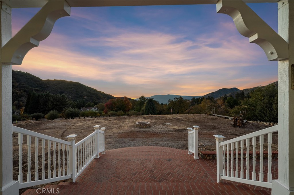 39327 Oak Glen Road