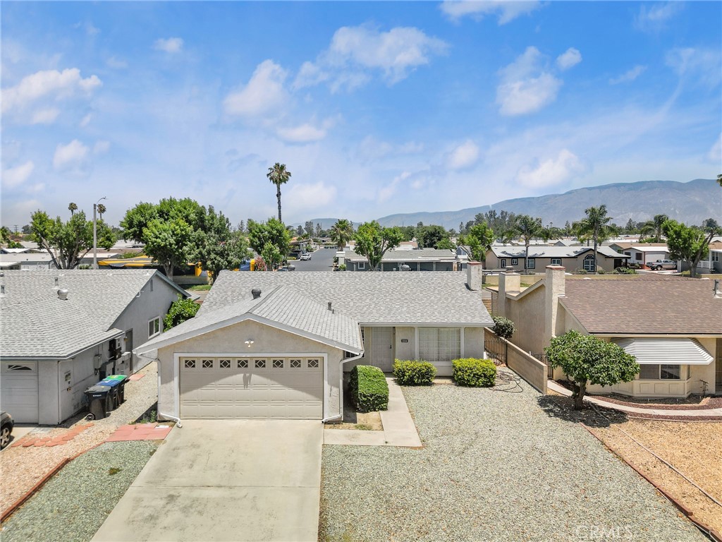 2231 El Rancho Circle