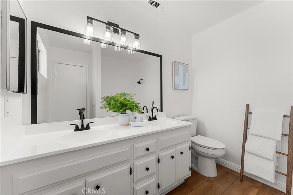 2231 El Rancho Circle