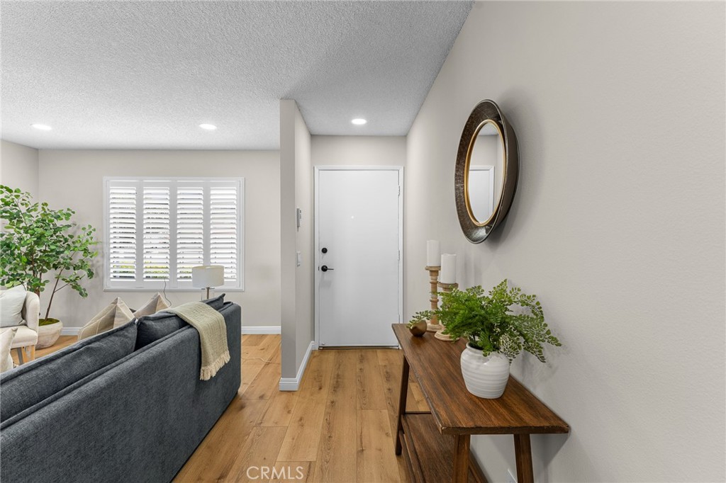 2231 El Rancho Circle