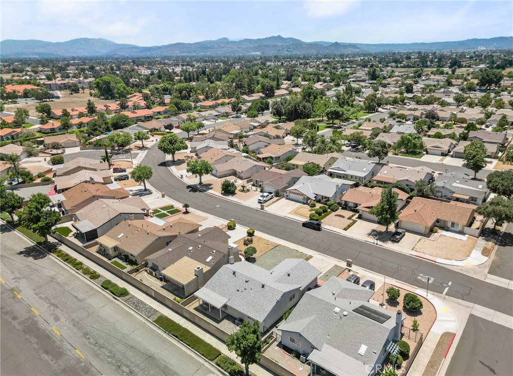 2231 El Rancho Circle