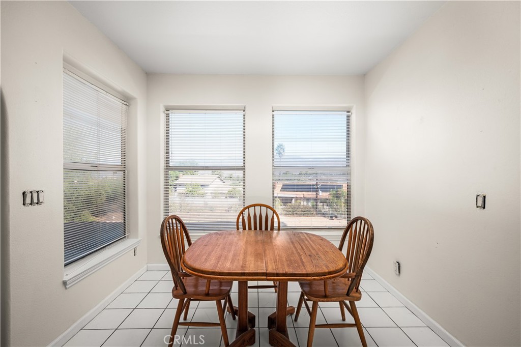 613 E Sunset Drive N