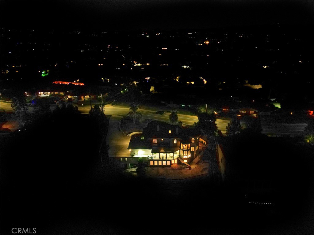 613 E Sunset Drive N