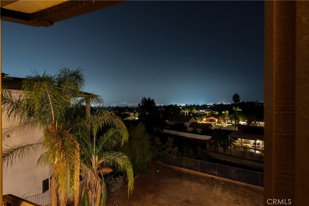 613 E Sunset Drive N