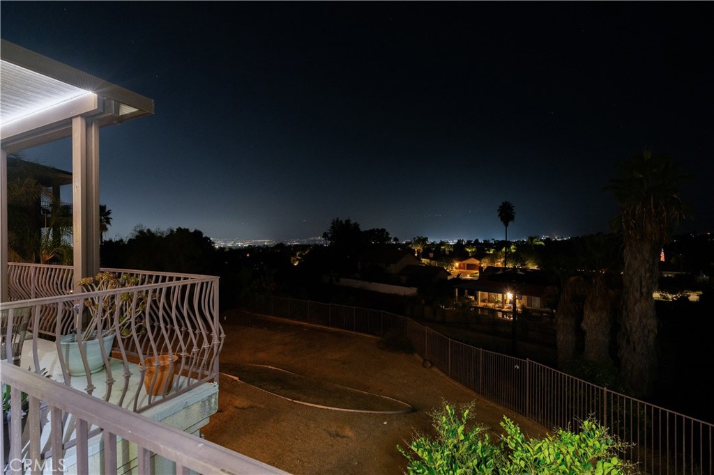 613 E Sunset Drive N