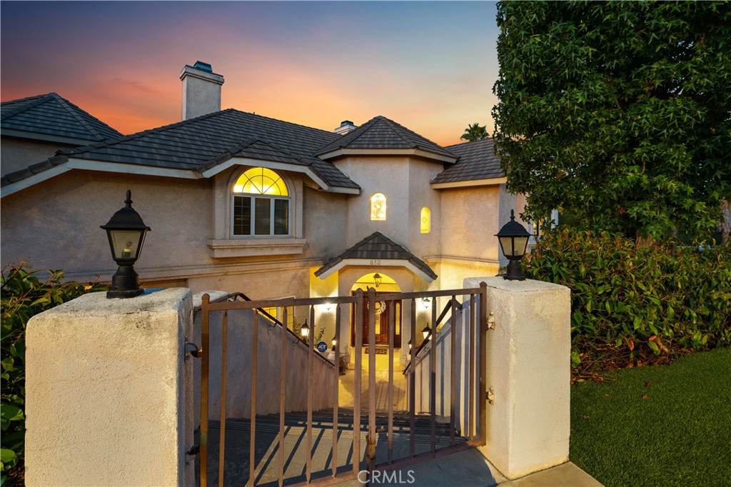 613 E Sunset Drive N