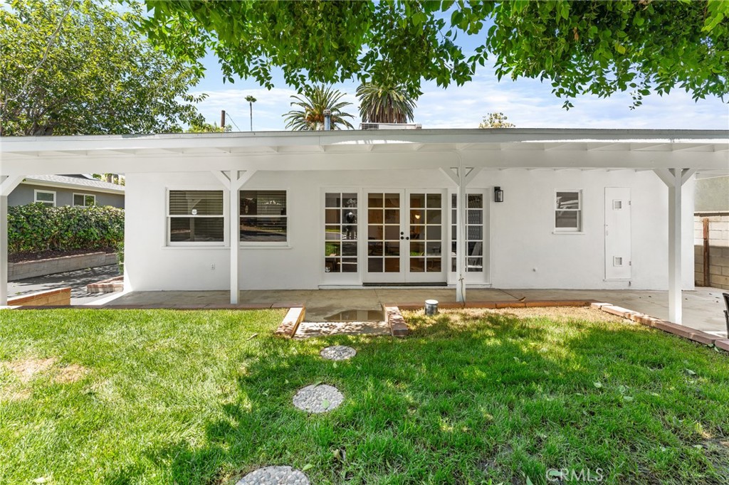 670 E Palm Avenue