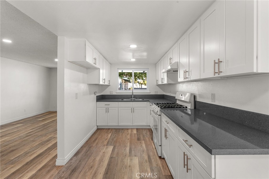 3600 Mountain Avenue 14F